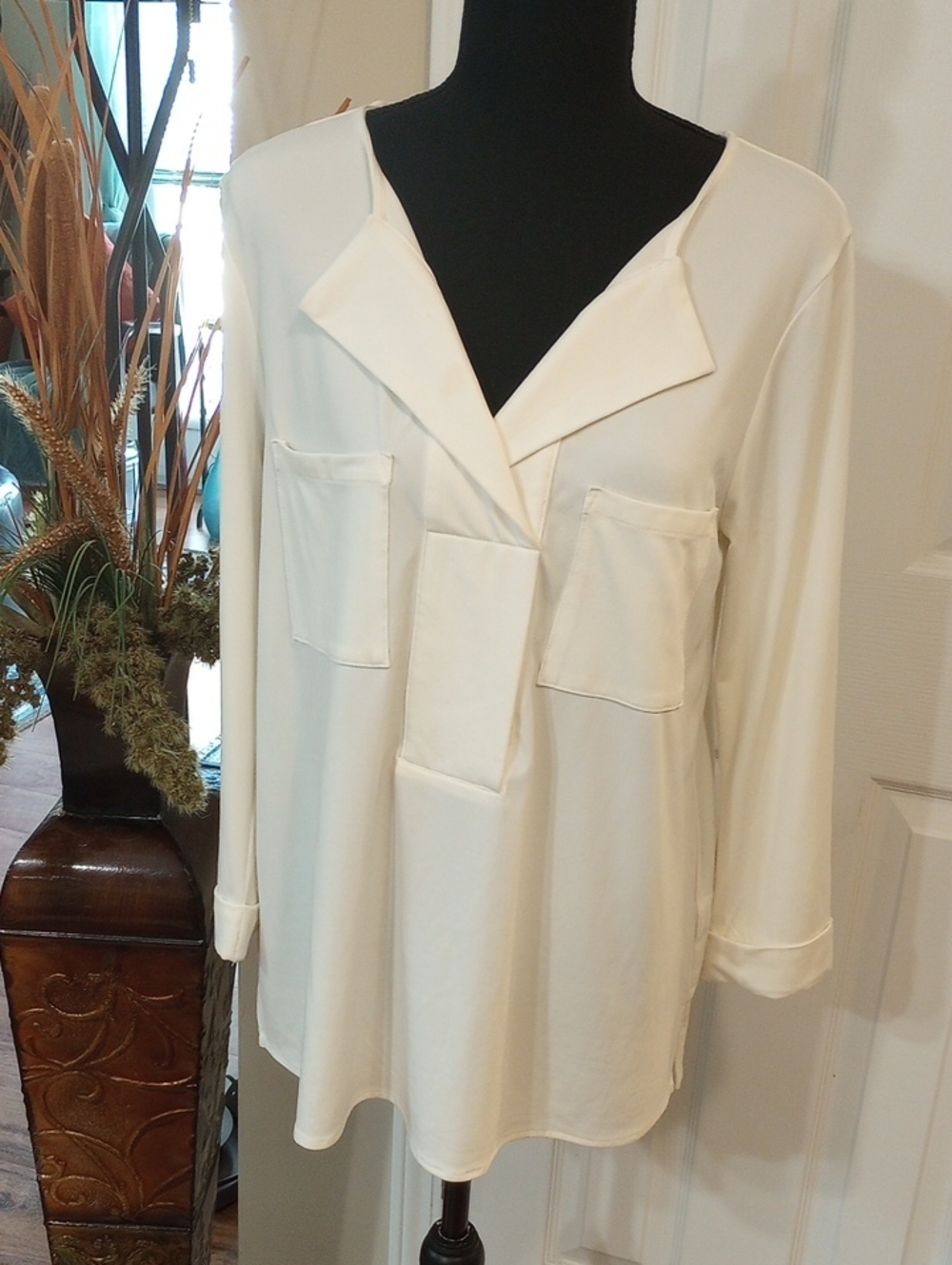Kaari Blue Cream V-Neck Long Sleeve Pocket Tunic